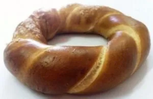 בייגלה רומני עם מלח