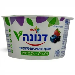 מעדן ביו סויה עם פירות יער